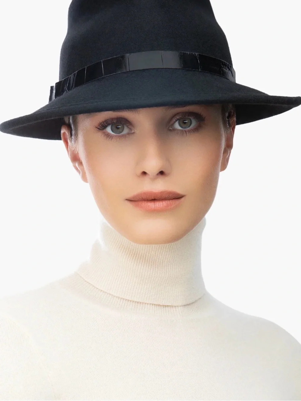 Eric Javits Black Wool Fedora with Croc-Embossed Patent Band - Picture 2 of 9